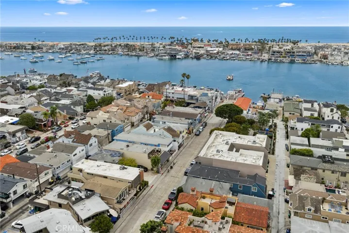 122 Agate, Newport Beach, California 92662
