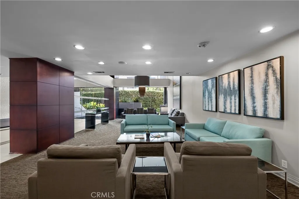 7250 Franklin 311, Los Angeles, California 90046 — photo 4