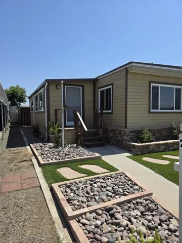 1560 Massachusetts 21, Riverside, California 92507