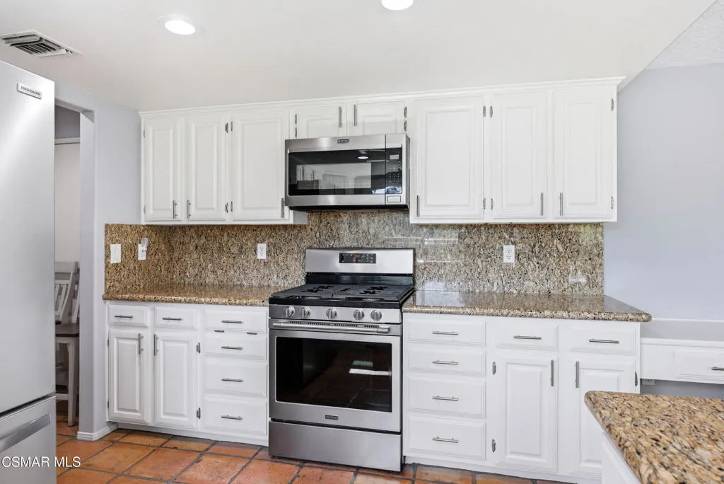 1314 Gonzales Rd Simi Valley-22