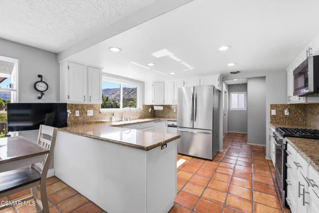 1314 Gonzales Rd Simi Valley-18