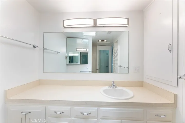 1642 Merion 40k, Seal Beach, California 90740