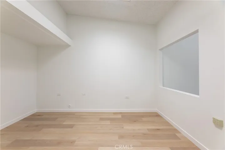 1642 Merion 40k, Seal Beach, California 90740