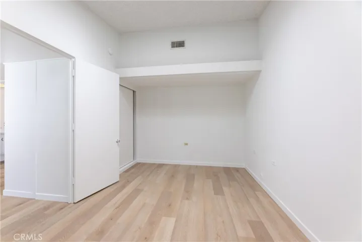 1642 Merion 40k, Seal Beach, California 90740