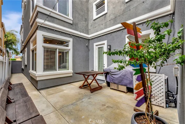 614 16th Street, Huntington Beach, California 92648