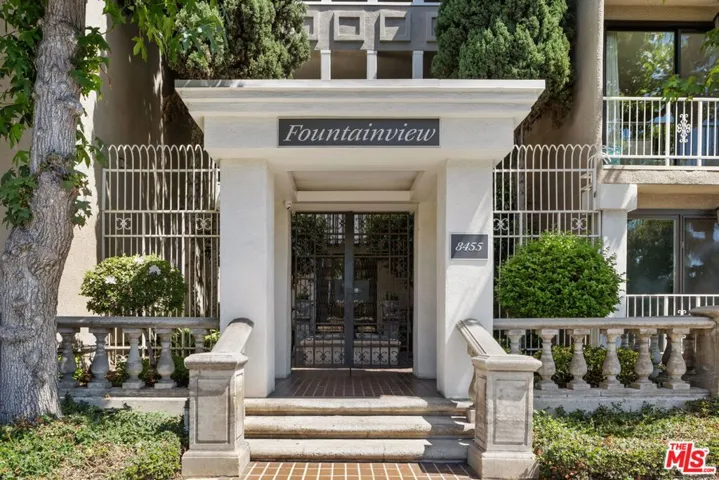 8455 Fountain Avenue 301, West Hollywood, California 90069