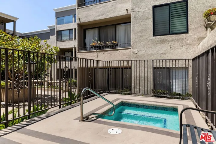 8455 Fountain Avenue 301, West Hollywood, California 90069