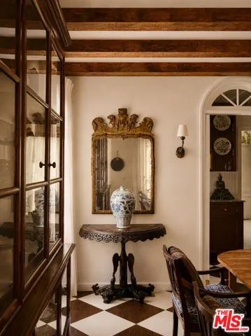 1162 N Wetherly Drive, Los Angeles, California 90069