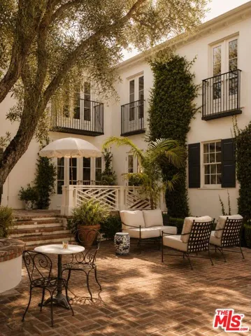 1162 N Wetherly Drive, Los Angeles, California 90069