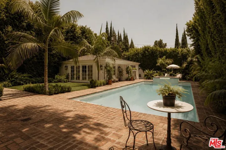 1162 N Wetherly Drive, Los Angeles, California 90069