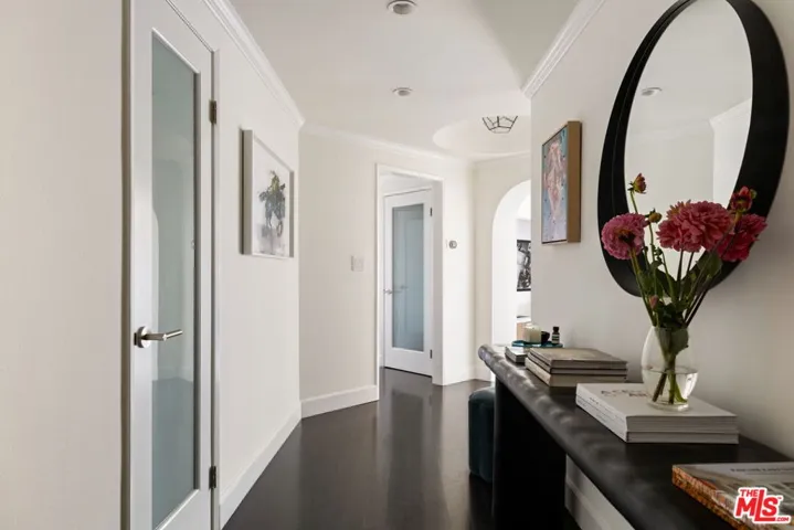 8455 Fountain Avenue 301, West Hollywood, California 90069