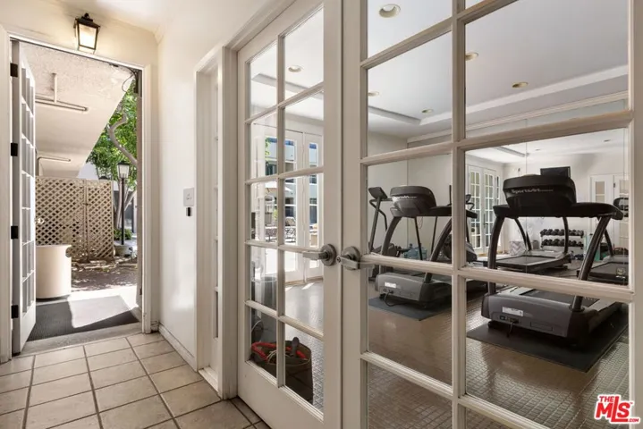 8455 Fountain Avenue 301, West Hollywood, California 90069