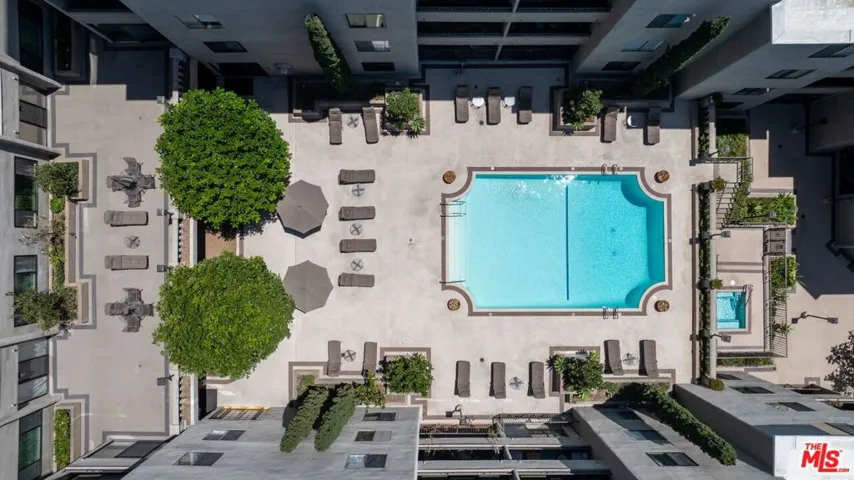8455 Fountain Avenue 301, West Hollywood, California 90069