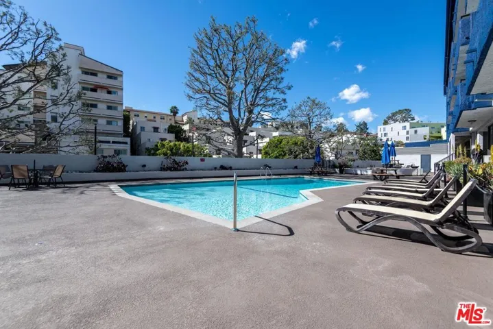 10982 Roebling Avenue 429, Los Angeles, California 90024