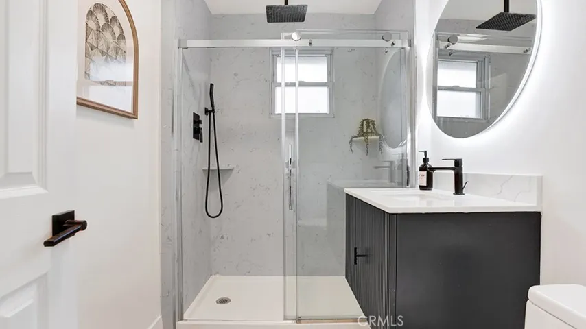 2747 E Ocean Boulevard, Long Beach, California 90803