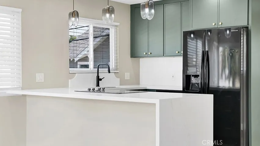 2747 E Ocean Boulevard, Long Beach, California 90803