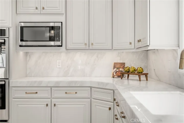 2747 E Ocean Boulevard, Long Beach, California 90803