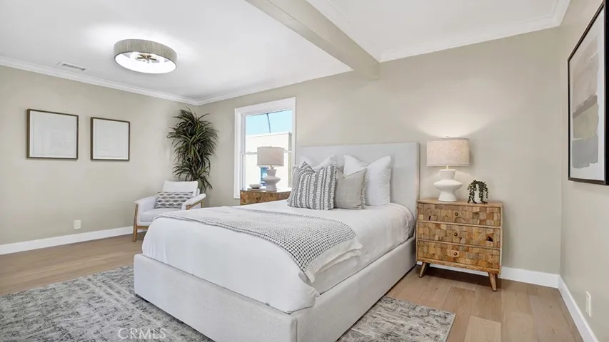 2747 E Ocean Boulevard, Long Beach, California 90803
