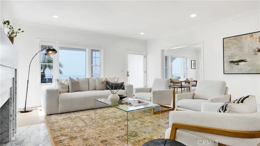 2747 E Ocean Boulevard, Long Beach, California 90803