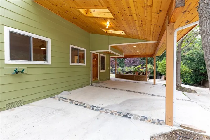 28311 Bond Way, Silverado Canyon, California 92676
