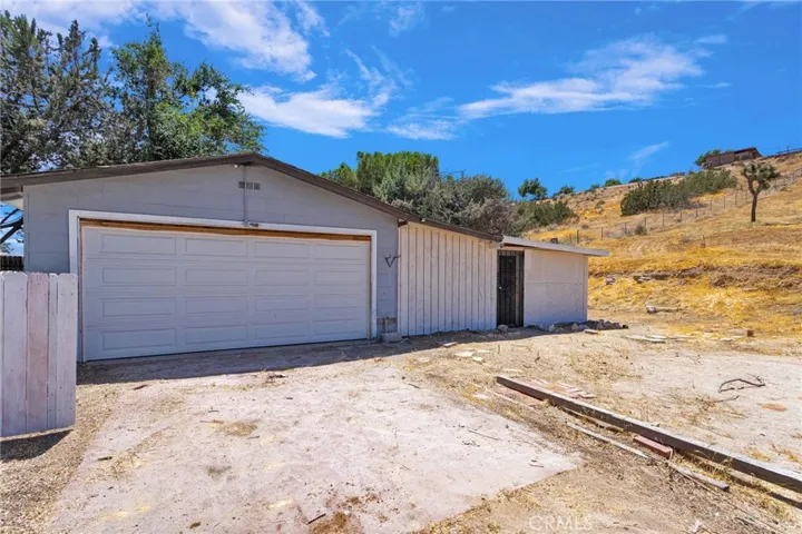 7704 Alston Avenue, Hesperia, California 92345