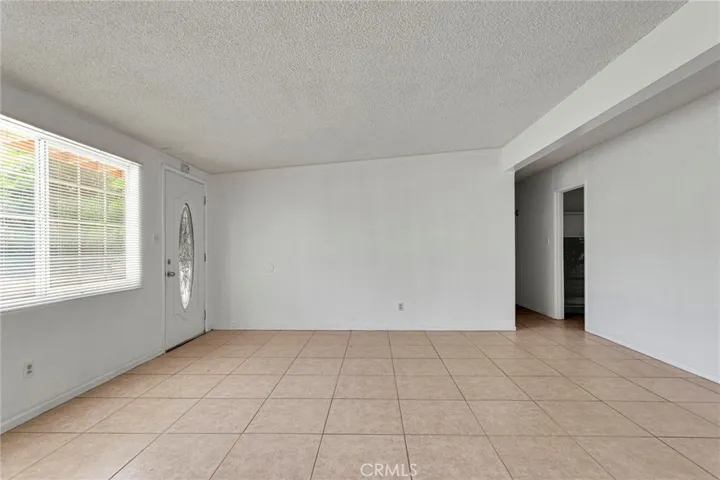 7704 Alston Avenue, Hesperia, California 92345