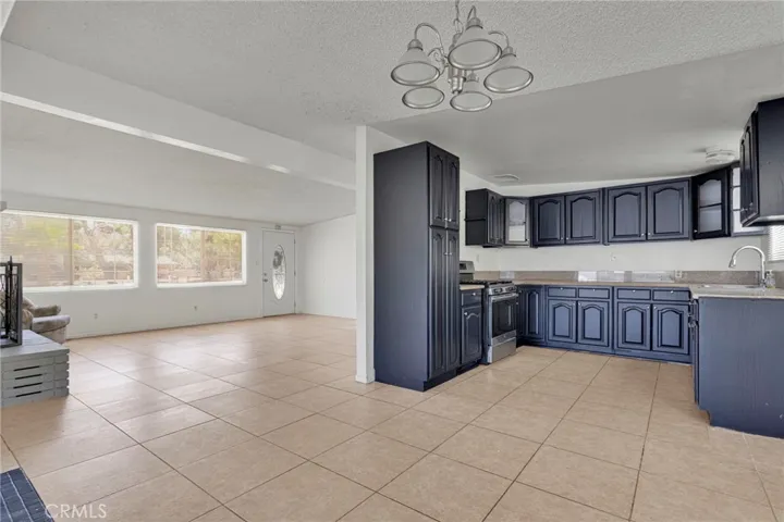 7704 Alston Avenue, Hesperia, California 92345