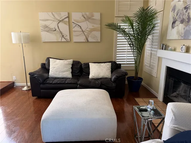 80 Almador, Irvine, California 92614
