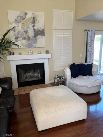 80 Almador, Irvine, California 92614