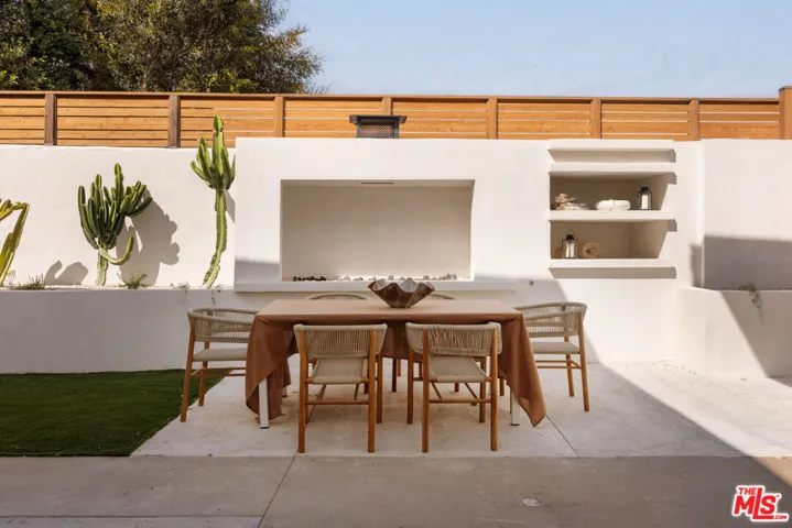 Back Outdoor Fire Pit