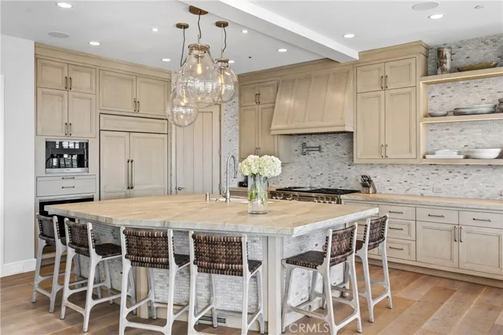 1215 E Balboa, Newport Beach, California 92661