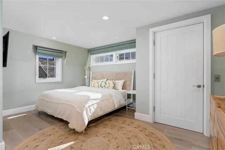 1215 E Balboa, Newport Beach, California 92661