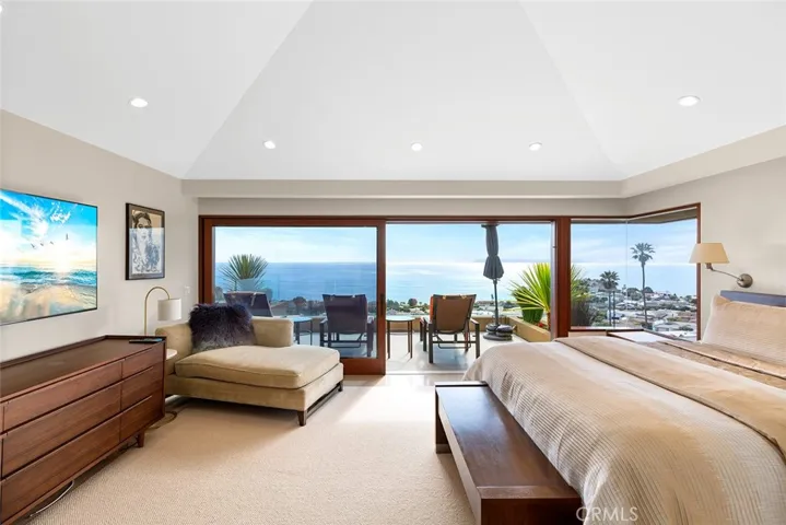 1119 Emerald Bay, Laguna Beach, California 92651