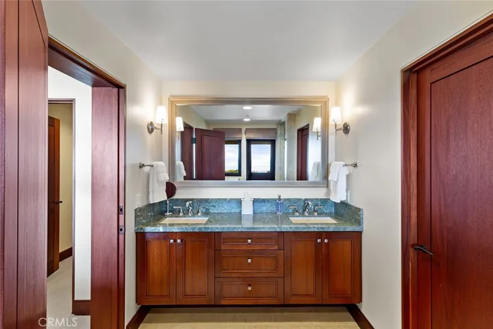 1119 Emerald Bay, Laguna Beach, California 92651