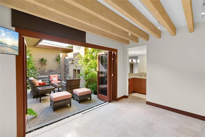 1119 Emerald Bay, Laguna Beach, California 92651