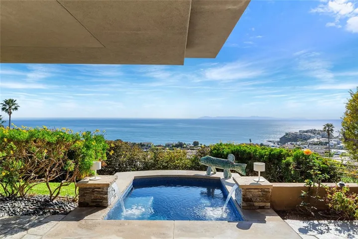 1119 Emerald Bay, Laguna Beach, California 92651