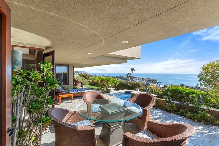 1119 Emerald Bay, Laguna Beach, California 92651