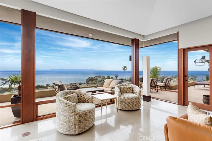 1119 Emerald Bay, Laguna Beach, California 92651