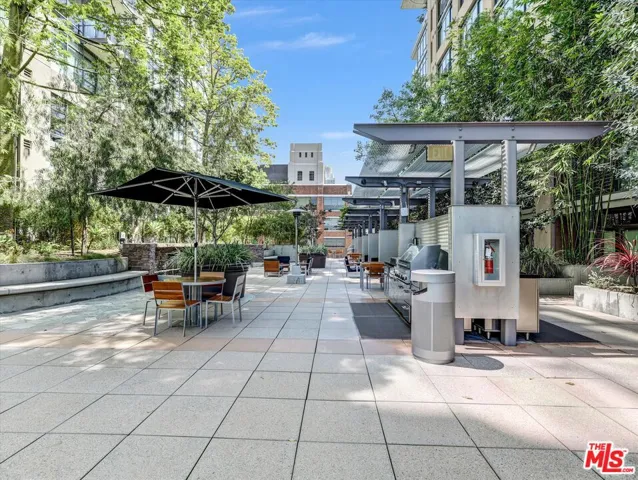 1111 S Grand Avenue 412, Los Angeles, California 90015