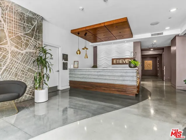 1111 S Grand Avenue 412, Los Angeles, California 90015