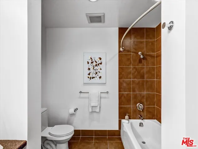 1111 S Grand Avenue 412, Los Angeles, California 90015
