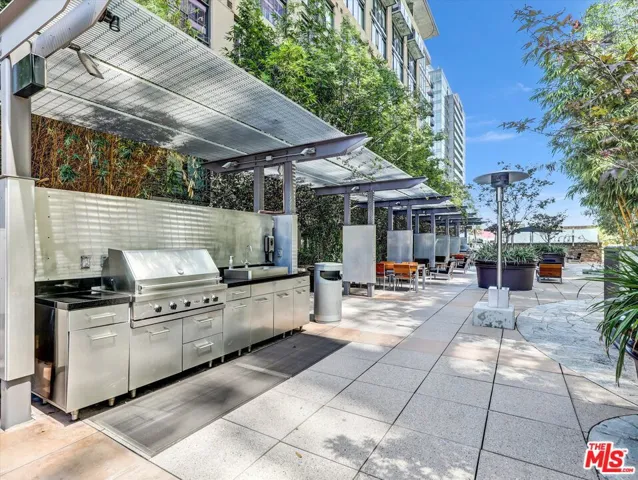 1111 S Grand Avenue 412, Los Angeles, California 90015