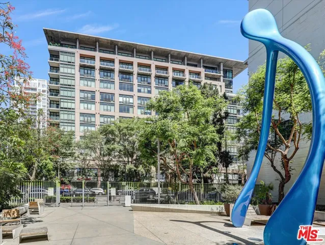 1111 S Grand Avenue 412, Los Angeles, California 90015