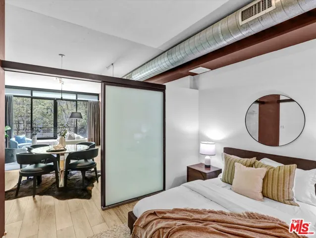 1111 S Grand Avenue 412, Los Angeles, California 90015