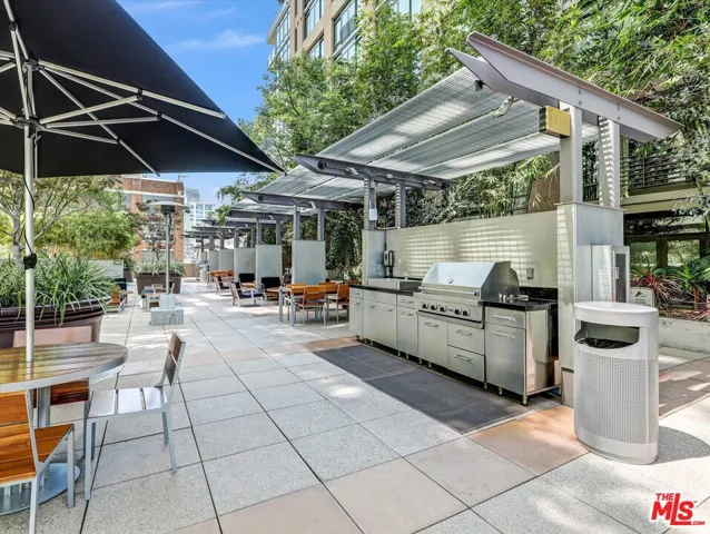 1111 S Grand Avenue 412, Los Angeles, California 90015