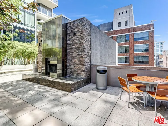 1111 S Grand Avenue 412, Los Angeles, California 90015