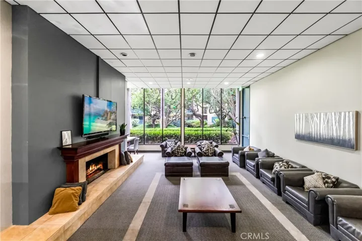 564 N Bellflower 116, Long Beach, California 90814