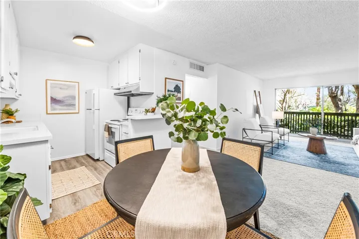 564 N Bellflower 116, Long Beach, California 90814