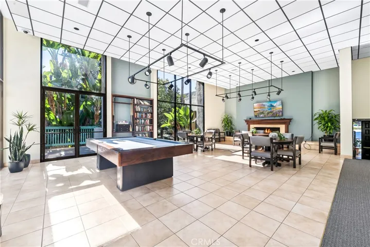 564 N Bellflower 116, Long Beach, California 90814