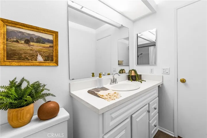 564 N Bellflower 116, Long Beach, California 90814